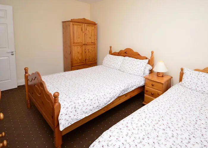 323 - Ferienhaus Cleggan